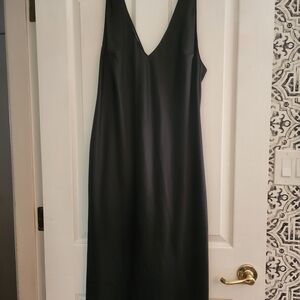 Elegant Black Sleeveless Slip-Dress